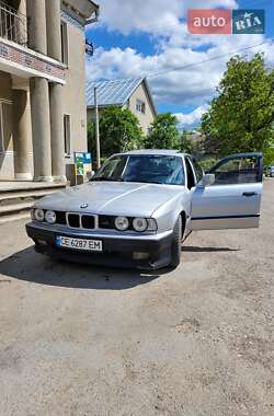 Седан BMW 5 Series 1989 в Косові