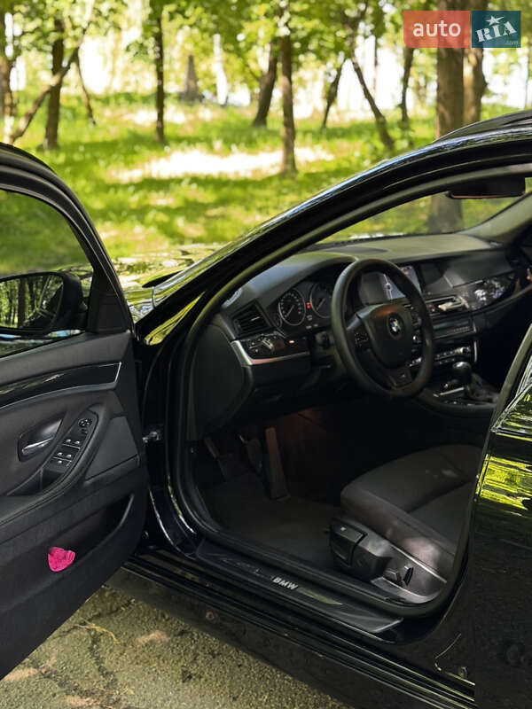 Универсал BMW 5 Series 2012 в Калуше