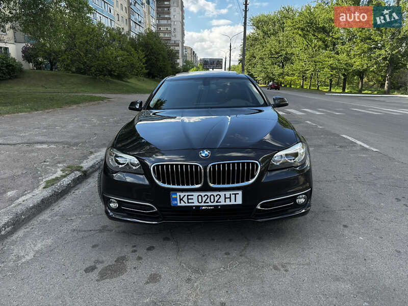 Седан BMW 5 Series 2014 в Кам'янському