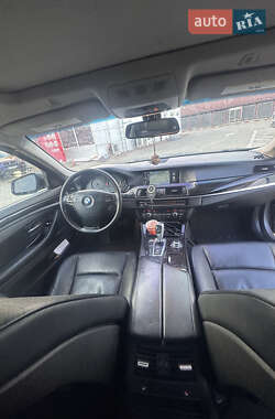 Седан BMW 5 Series 2012 в 