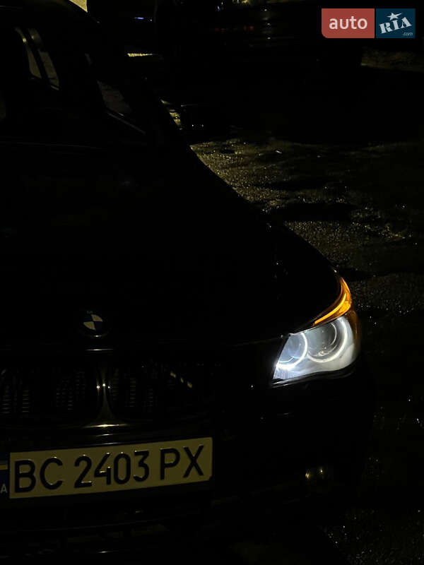 Седан BMW 5 Series 2005 в Львові