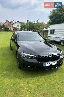 Седан BMW 5 Series 2022 в 