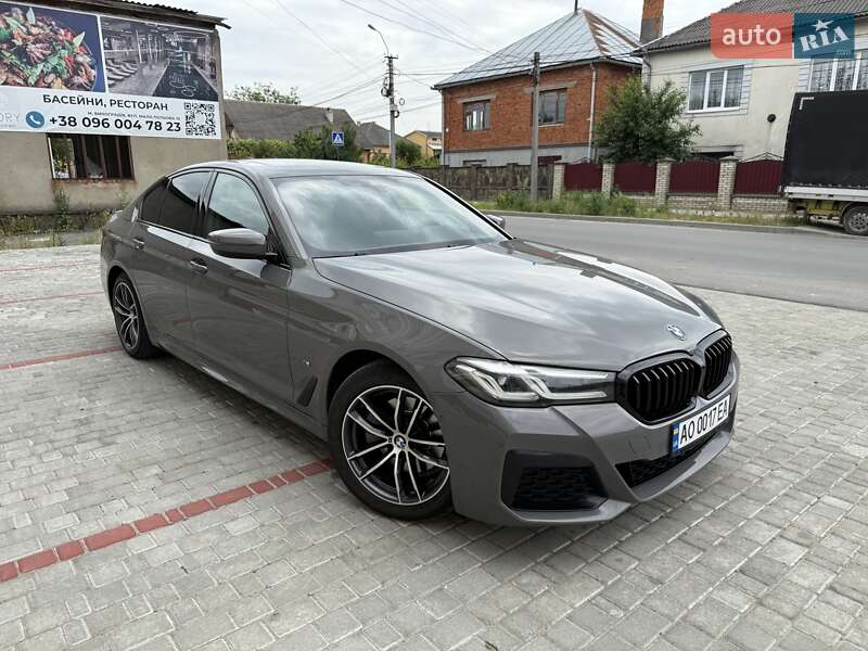 Седан BMW 5 Series 2020 в 
