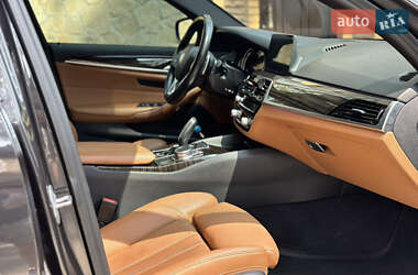 Седан BMW 5 Series 2017 в 