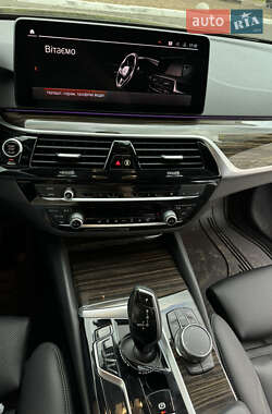 Седан BMW 5 Series 2022 в 