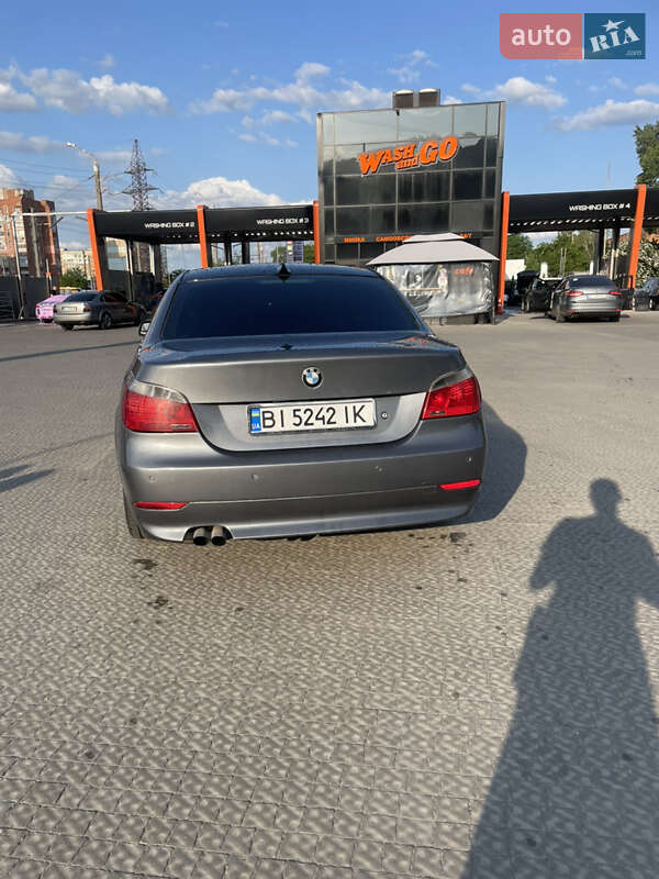 Седан BMW 5 Series 2004 в Полтаві
