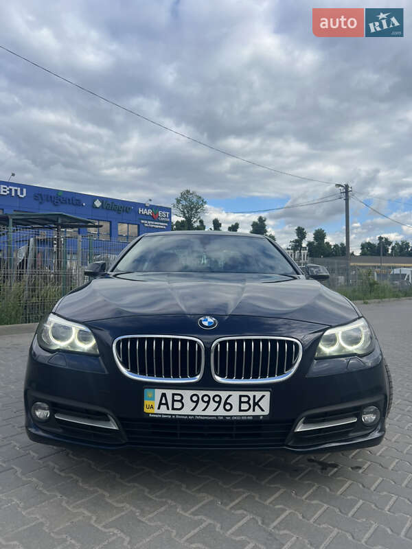 Седан BMW 5 Series 2016 в Виннице