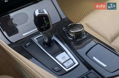 Седан BMW 5 Series 2010 в 