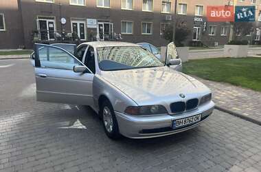 Седан BMW 5 Series 2000 в 