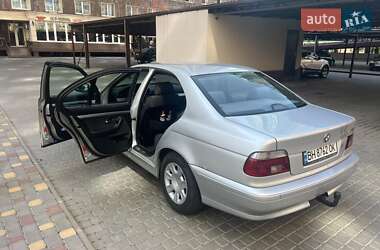 Седан BMW 5 Series 2000 в 