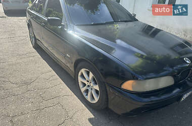 Седан BMW 5 Series 2000 в 