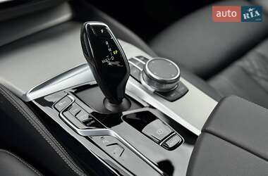 Седан BMW 5 Series 2020 в 