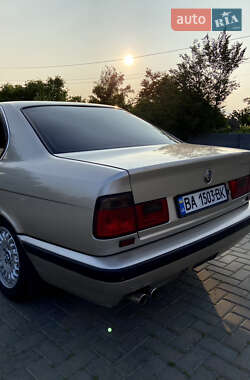 Седан BMW 5 Series 1990 в 