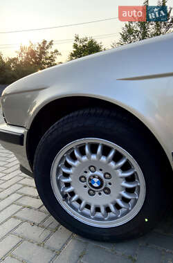 Седан BMW 5 Series 1990 в 