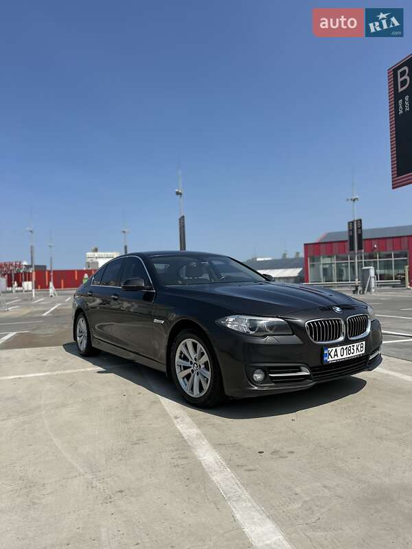 BMW 5 Series 2016