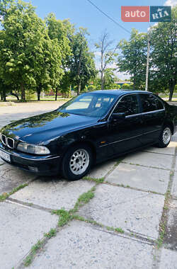 Седан BMW 5 Series 1998 в Харькове