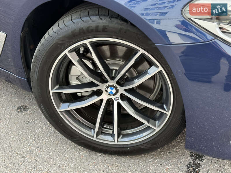 Седан BMW 5 Series 2018 в Києві