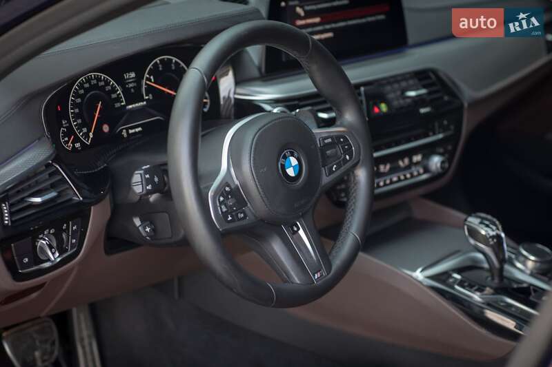 Седан BMW 5 Series 2018 в Киеве