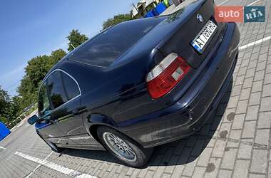 Седан BMW 5 Series 2000 в 