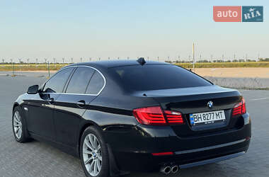 Седан BMW 5 Series 2010 в 