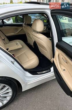 Седан BMW 5 Series 2015 в 
