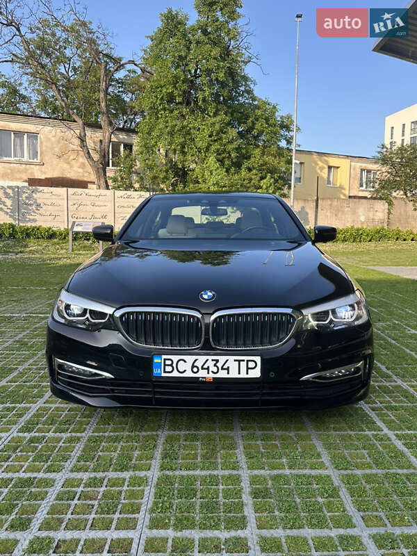 Седан BMW 5 Series 2018 в Львове