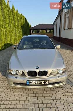 Седан BMW 5 Series 2001 в Самборі