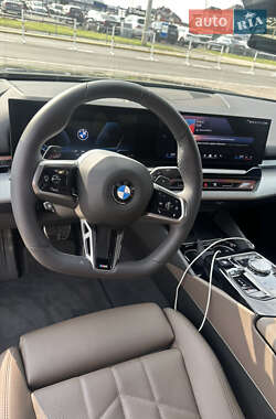 Седан BMW 5 Series 2024 в 