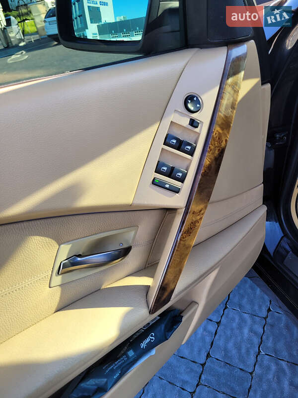Седан BMW 5 Series 2006 в Львове