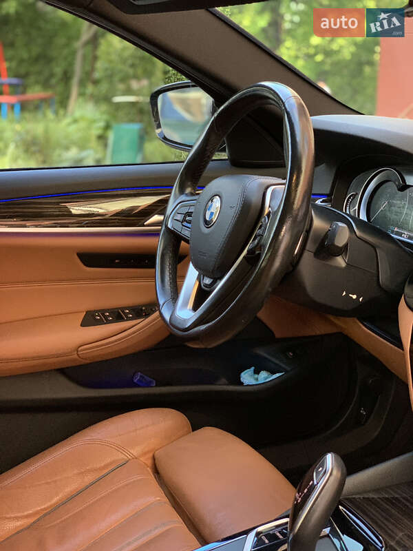 Седан BMW 5 Series 2019 в Тернополе