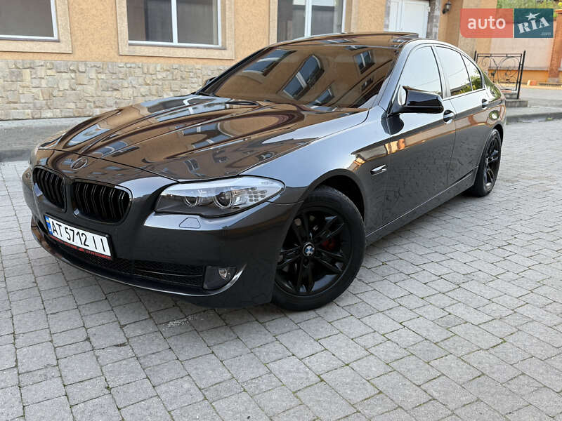 Седан BMW 5 Series 2011 в Коломые