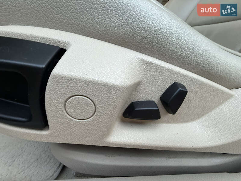 Седан BMW 5 Series 2011 в Коломые