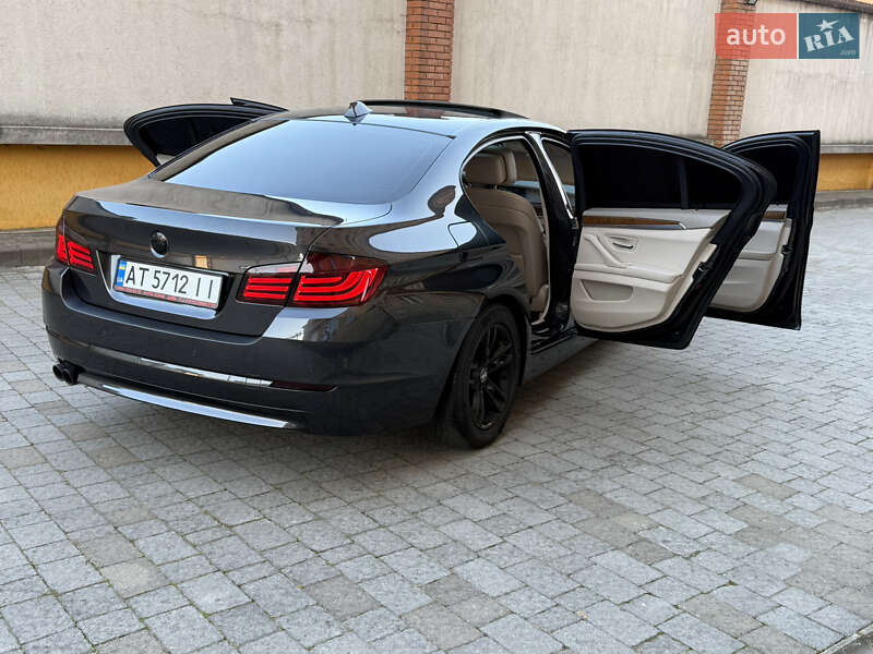 Седан BMW 5 Series 2011 в Коломые