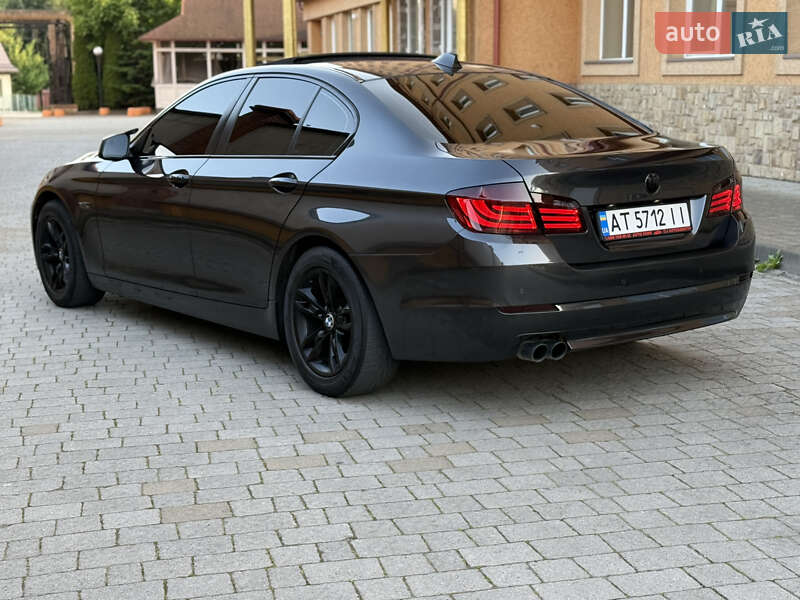 Седан BMW 5 Series 2011 в Коломые