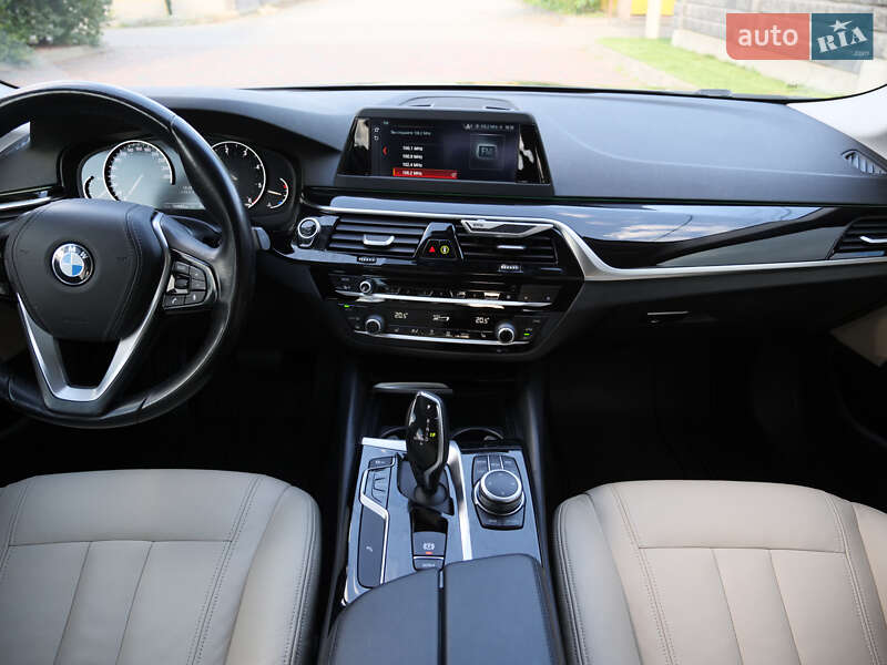 Седан BMW 5 Series 2018 в Луцке