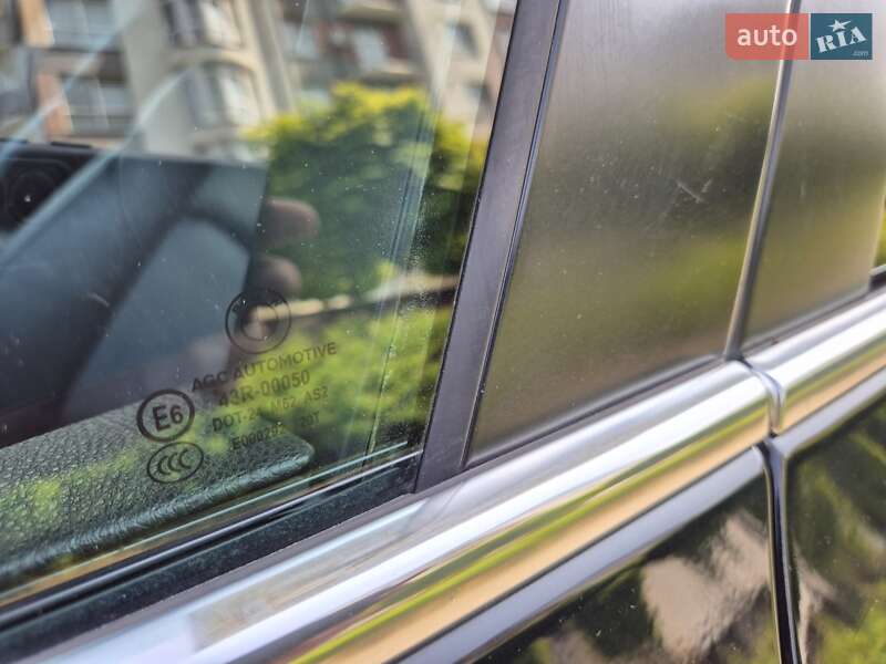 Седан BMW 5 Series 2013 в Ивано-Франковске