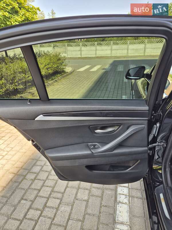Седан BMW 5 Series 2013 в Ивано-Франковске