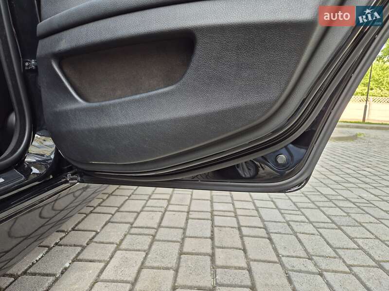 Седан BMW 5 Series 2013 в Ивано-Франковске