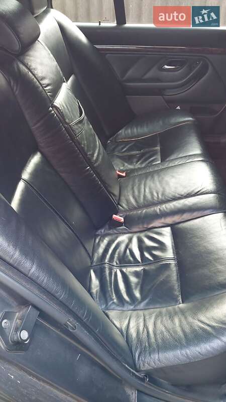Седан BMW 5 Series 1996 в Барышевке