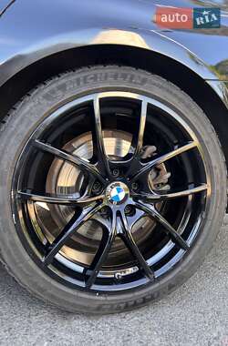 Седан BMW 5 Series 2012 в 