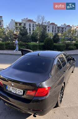 Седан BMW 5 Series 2012 в 