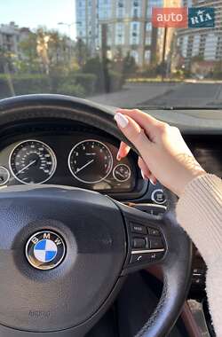 Седан BMW 5 Series 2012 в 