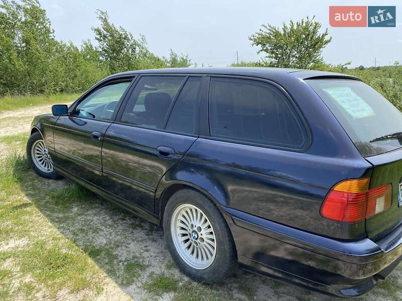 Универсал BMW 5 Series 2003 в Костополе