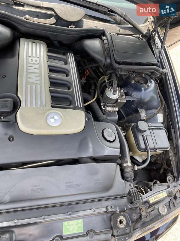 Универсал BMW 5 Series 2003 в Костополе