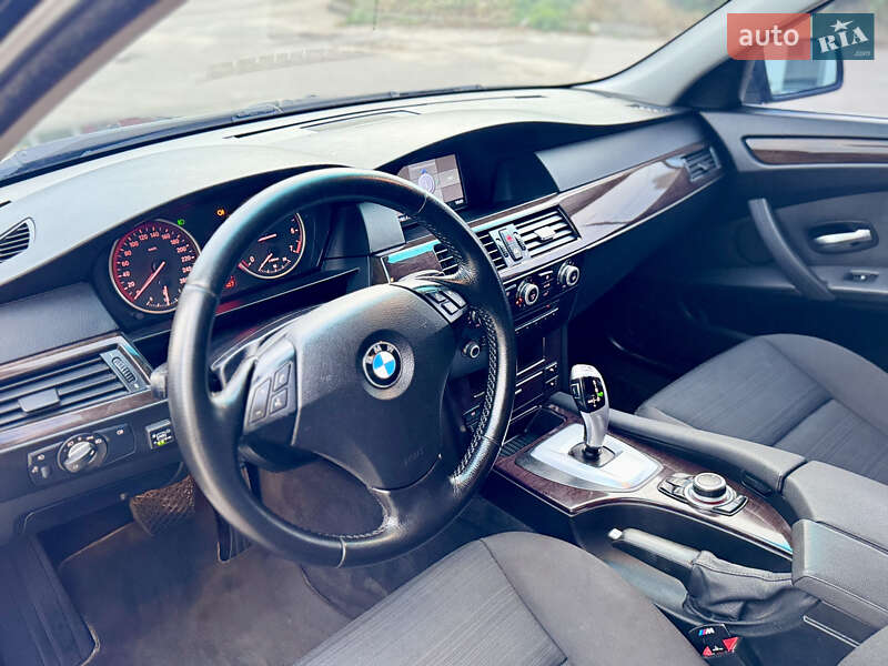 Седан BMW 5 Series 2008 в Харкові