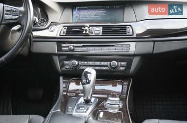 Седан BMW 5 Series 2011 в 