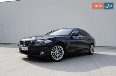 Седан BMW 5 Series 2011 в 