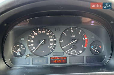 Седан BMW 5 Series 2002 в 