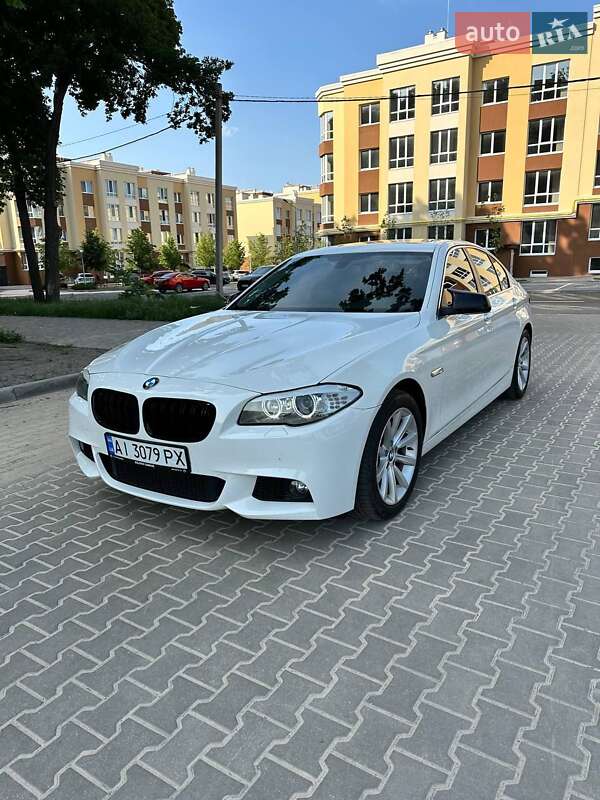 BMW 5 Series 2012