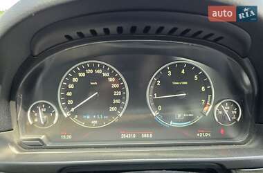 Седан BMW 5 Series 2011 в 